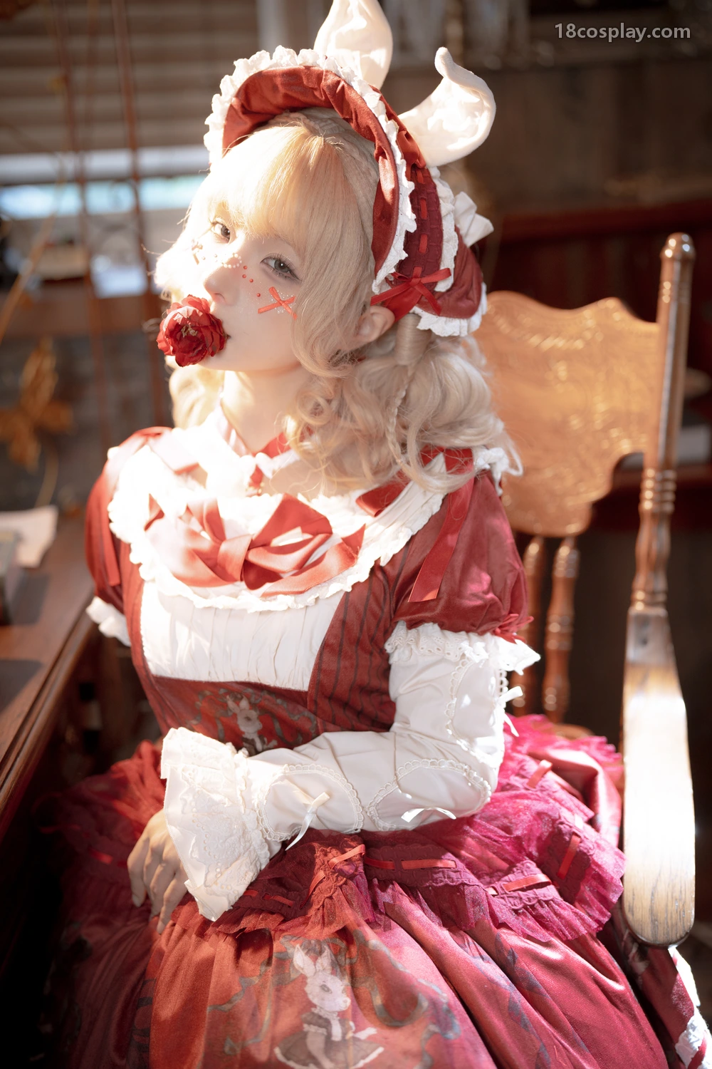 Chunmomo – Boneka Etalase